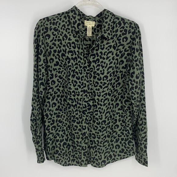 Midnight Sky Women's Green & Black Leopard Print Button-Down Shirt size Small - Picture 2 of 6